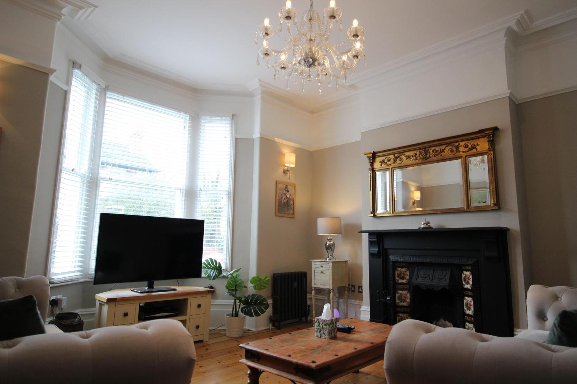Orwell Villa Elegant Period 5 Bed Close To Town Sleeps 15 Cheltenham Eksteriør bilde